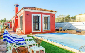 Stunning home in Trujillo with Outdoor swimming pool and 3 Bedrooms